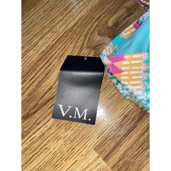 VM One Piece Swimwear Bathing Suit Women’s Plus Size 1x Multicolored NWT - Picture 10 of 13